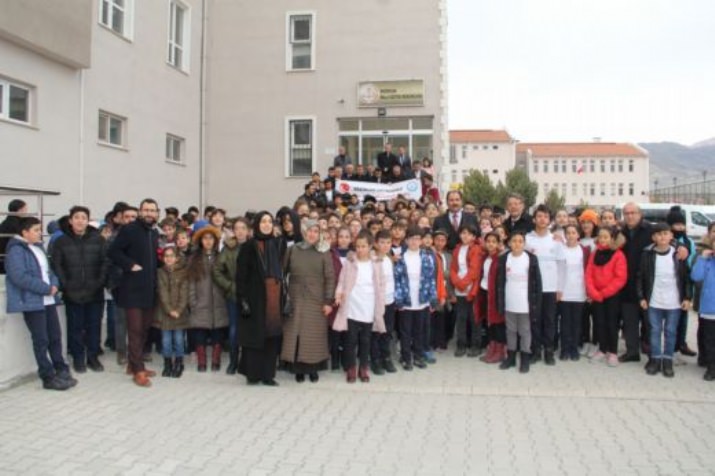 Erzincan Ortaokulu, Mehmet Akif Ersoy’u Farklı Bir Etkinlik İle Andı